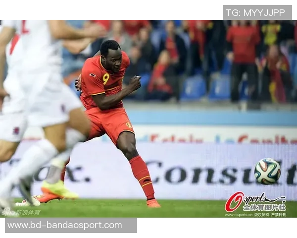 早报聚焦:加纳成功晋级世界杯荷兰大胜芬兰威尔希尔执教卢顿开启新篇章 早报聚焦:加纳成功晋级世界杯荷兰大胜芬兰威尔希尔执教卢顿开启新篇章