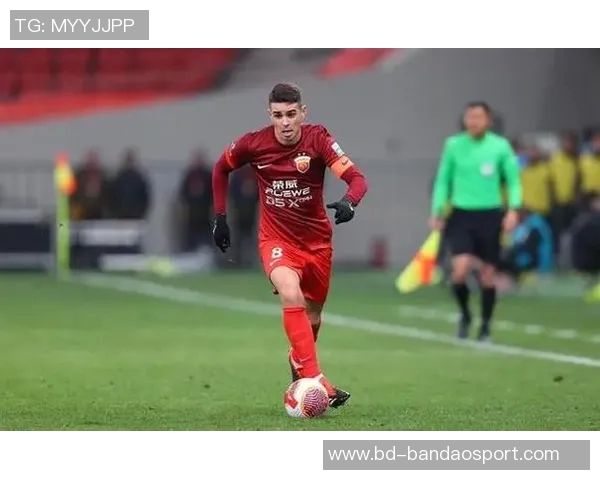 前海港外援奥斯卡晒训练照后因病决定退役引发关注