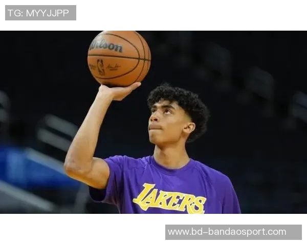 基德盛赞克莱为伟大射手克里斯蒂从中汲取宝贵经验与技巧 基德盛赞克莱为伟大射手克里斯蒂从中汲取宝贵经验与技巧