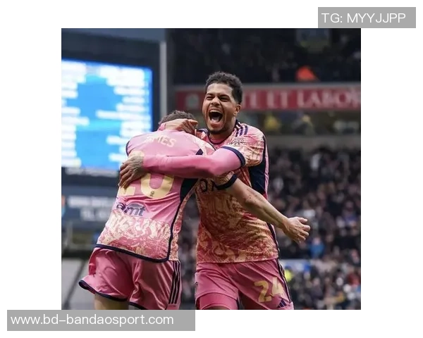 天空报道伊普斯维奇主帅麦肯纳或将接任凯尔特人教鞭引发关注