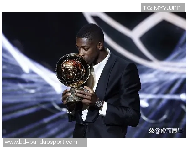 恩里克谈登贝莱未来归属建议关注比赛而非奖杯争夺