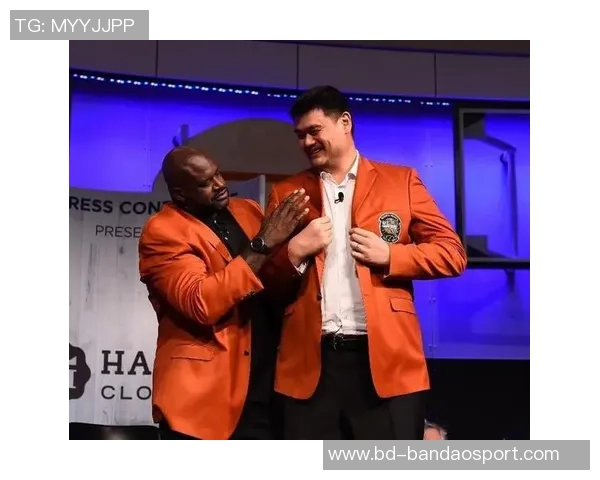 姚明被老马晃倒后奋发图强小杨也能通过努力提升球商