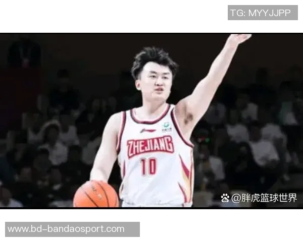 刘泽一表现亮眼尽管罚球不佳依然贡献13分6板4助攻2盖帽助力球队奋战 刘泽一表现亮眼尽管罚球不佳依然贡献13分6板4助攻2盖帽助力球队奋战