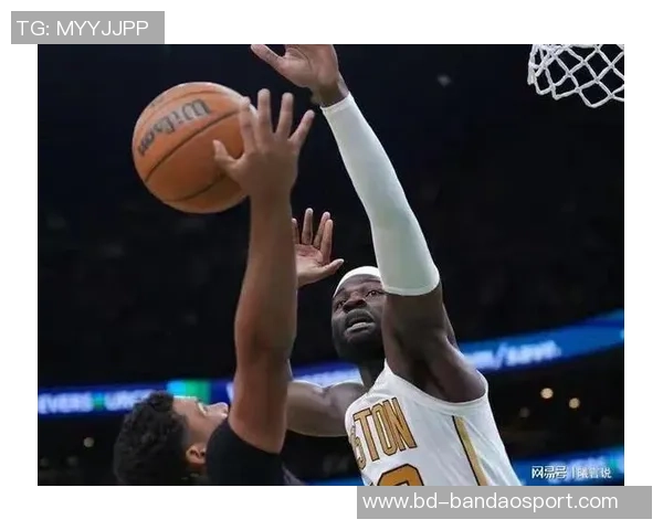 德里克怀特全场助攻最多助力球队胜利贡献7分5板3断1帽