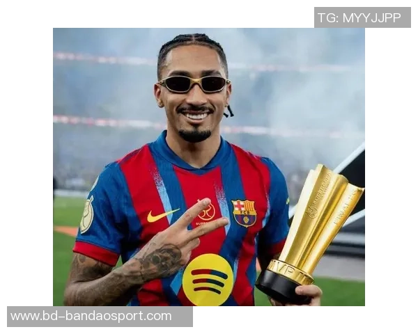 拉菲尼亚缺席训练无缘国家德比巴萨即将发布伤情公告