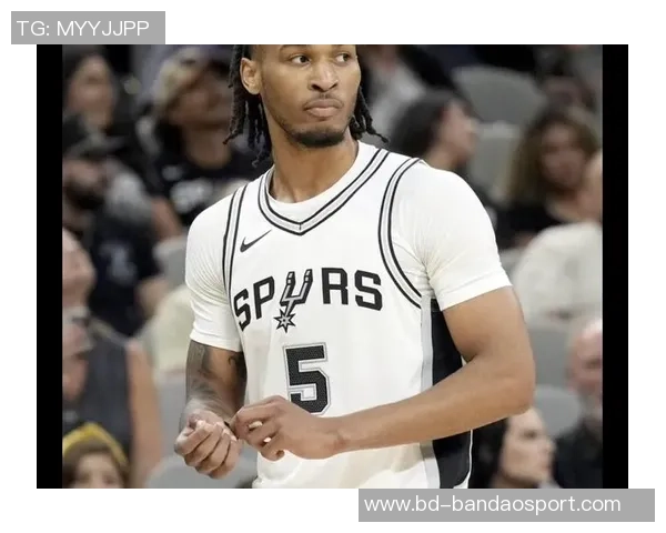 卡斯尔称赞文班表现出色期待他继续扛起比赛重任