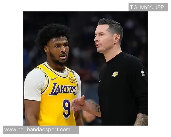 布克有望对湖人复出若未能如愿将争取勇士战役回归